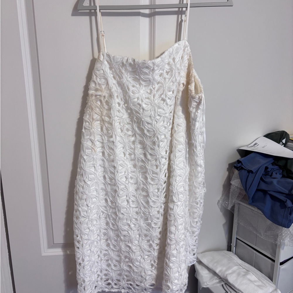 Elegant White Lace Dress